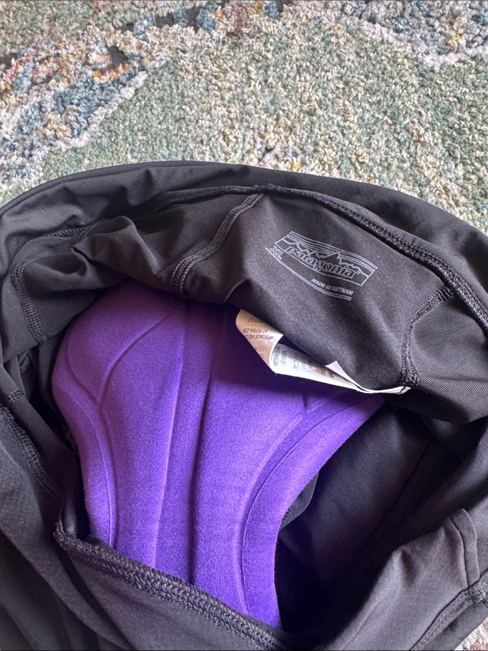 PATAGONIA BIKE PADDING IN SZ XL…NWOT